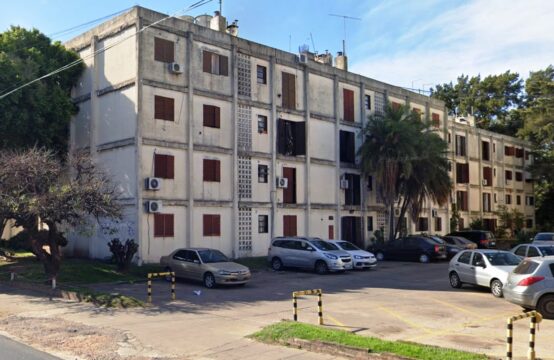 Departamento 3 Amb. con Lavadero y cochera descubierta