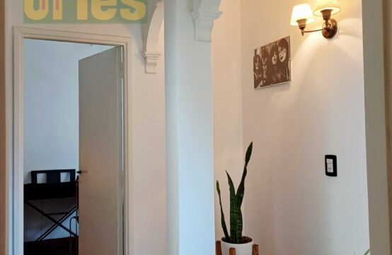 PH 3 AMB con Patio, toilette y balcón en 2da. planta