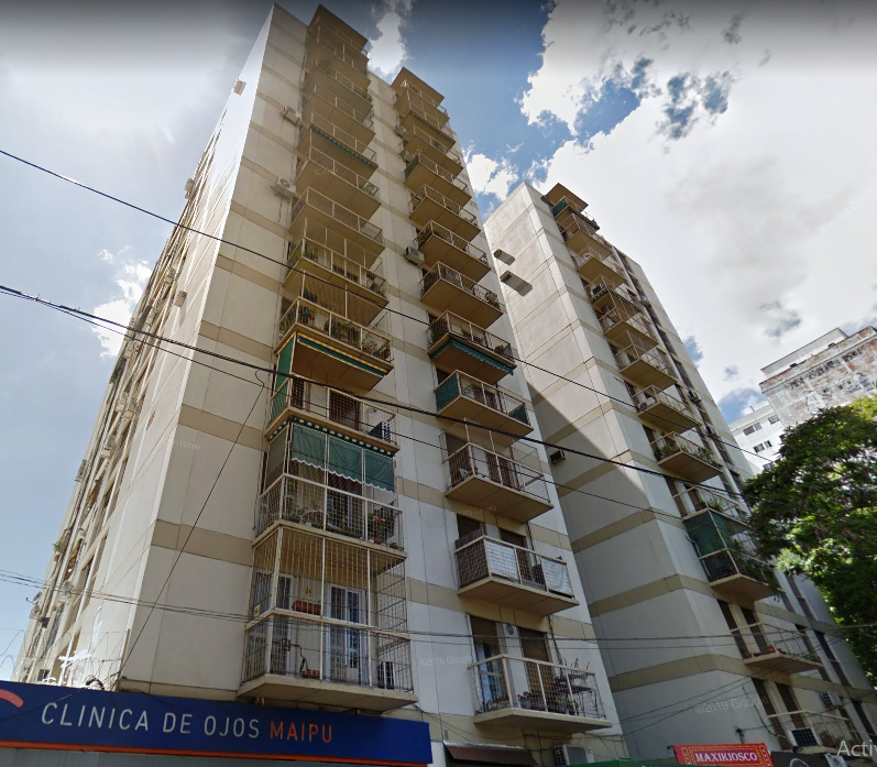 Departamento 4 Amb. con Balcón y Lav. Indep. 2 coch. fijas y cubiertas